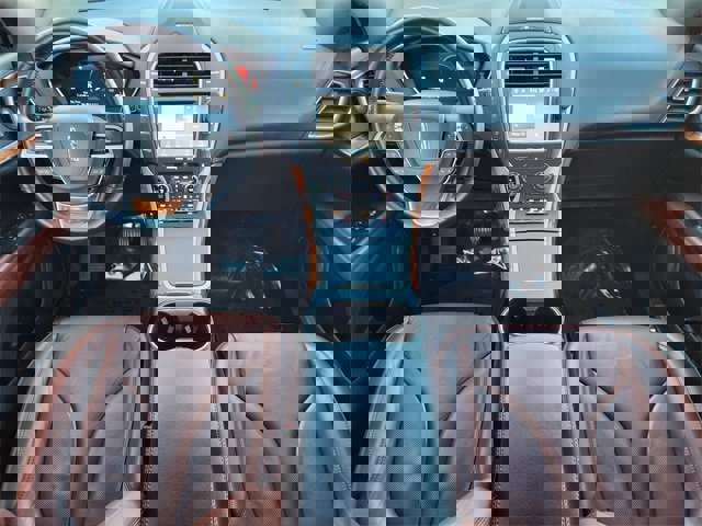 Used 2020 Lincoln Nautilus Reserve w/ Cargo Utility Package image 18