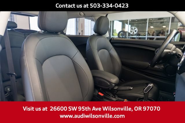 Used 2020 MINI Cooper 2-Door Hardtop FWD image 26