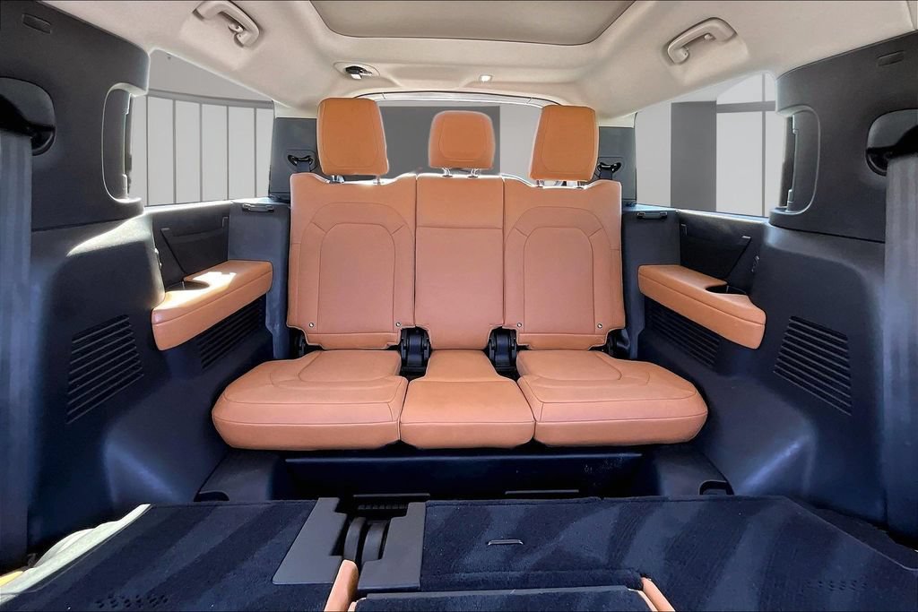 Used 2023 Land Rover Defender 130 First Edition AWD/4WD image 24
