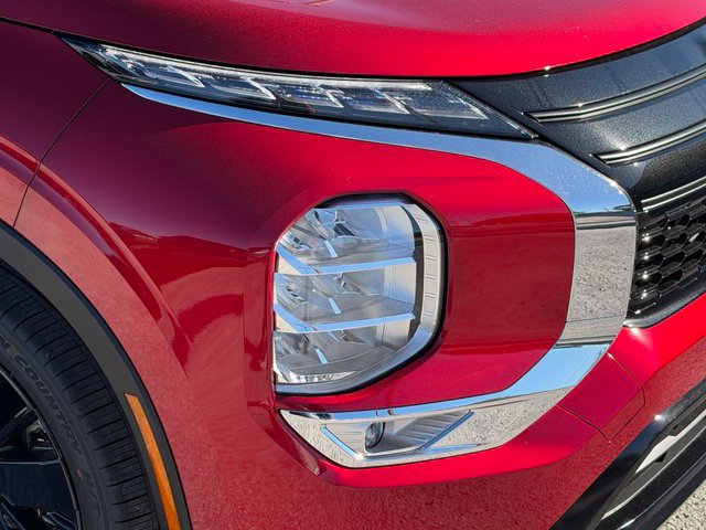 New 2026 Mitsubishi Outlander LE FWD image 7