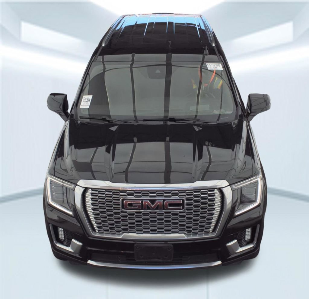 Used 2024 GMC Yukon XL Denali image 5