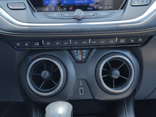 Used 2019 Chevrolet Blazer Premier w/ Sun and Wheels Package AWD/4WD image 21