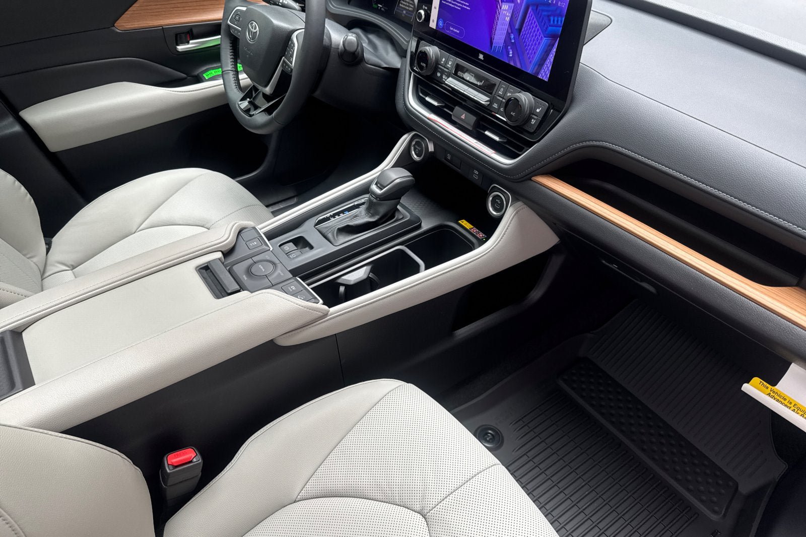 New 2026 Toyota Grand Highlander AWD Hybrid image 18