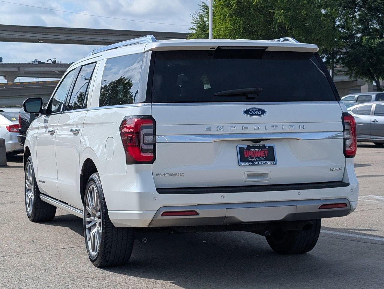 Used 2022 Ford Expedition Max Platinum image 4