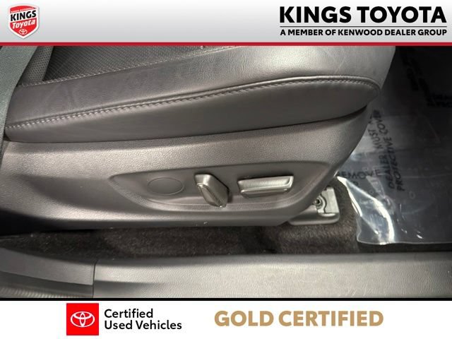 Used 2023 Toyota Crown AWD/4WD image 13