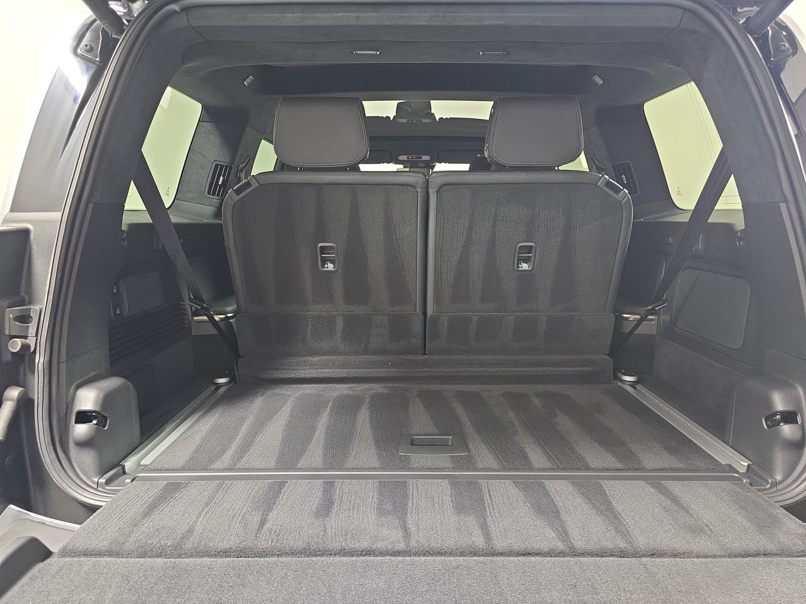 Used 2024 Rivian R1S Adventure AWD/4WD image 15