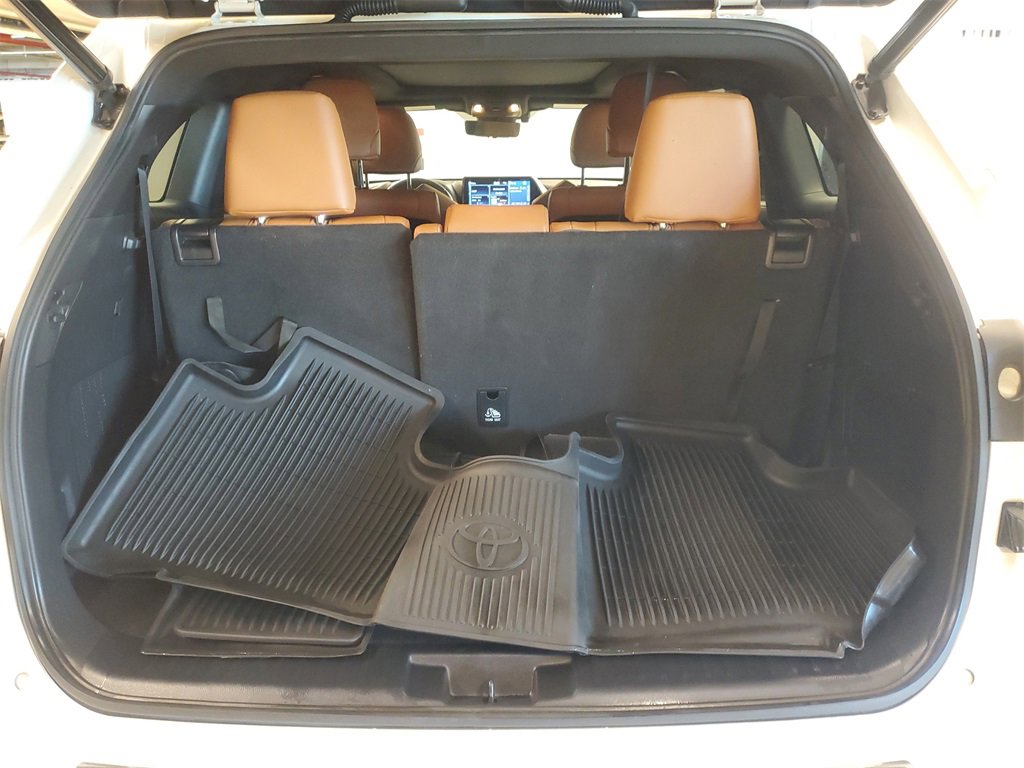 Certified 2021 Toyota Highlander Platinum image 8