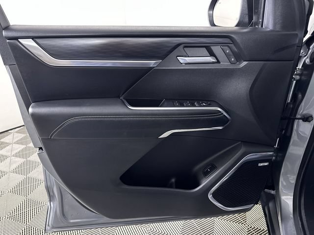 Used 2025 GMC Acadia Elevation w/ Elevation Premium Package AWD/4WD image 23