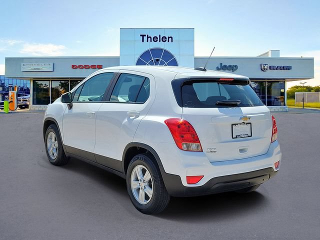 Used 2020 Chevrolet Trax LS w/ LPO, Cargo Package FWD image 3
