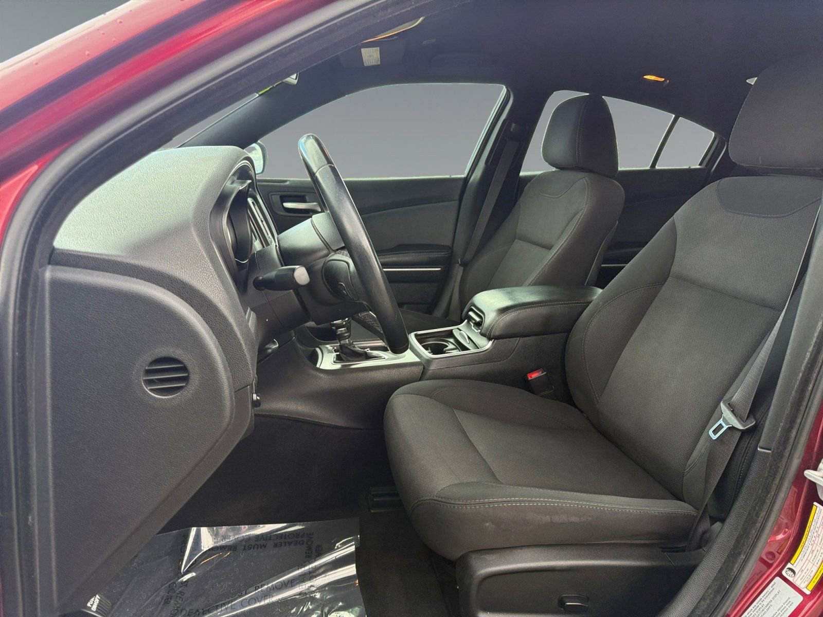 Used 2017 Dodge Charger SE RWD image 12