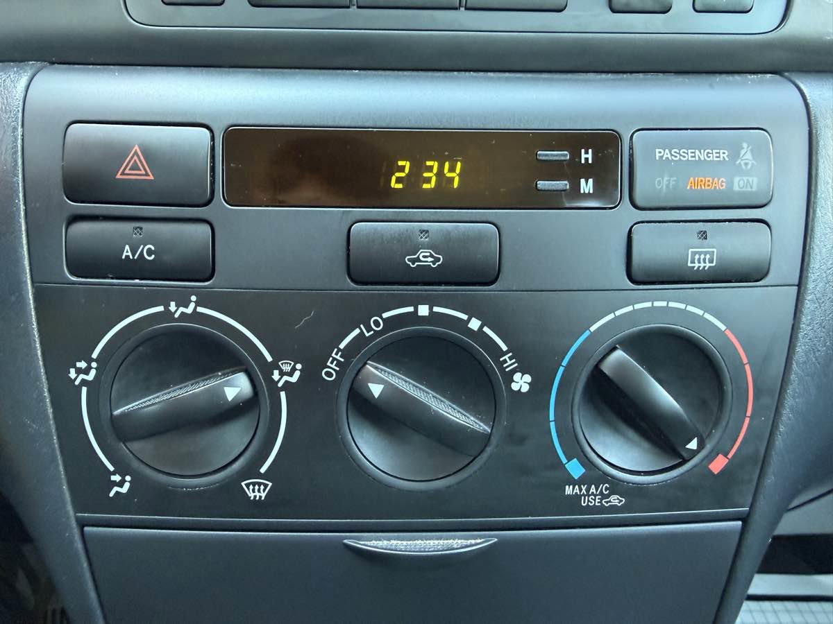 Used 2006 Toyota Corolla S image 17