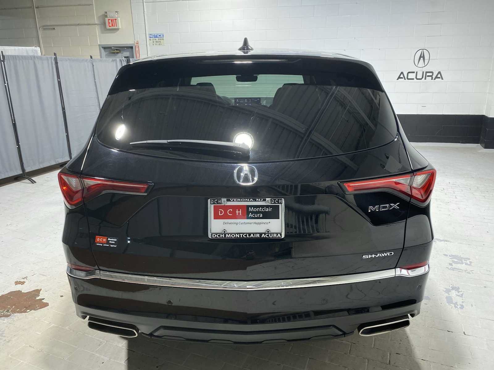Used 2024 Acura MDX SH-AWD w/ Technology Package image 5