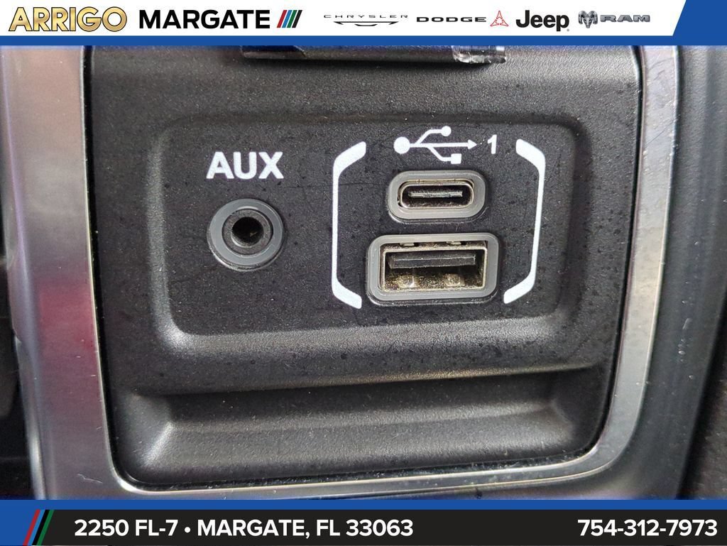 Used 2024 Jeep Wrangler Unlimited Rubicon 4xe AWD/4WD image 22