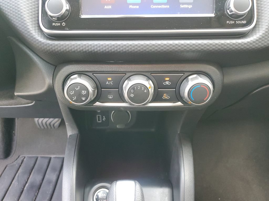 Certified 2025 Nissan Kicks Play S FWD image 29