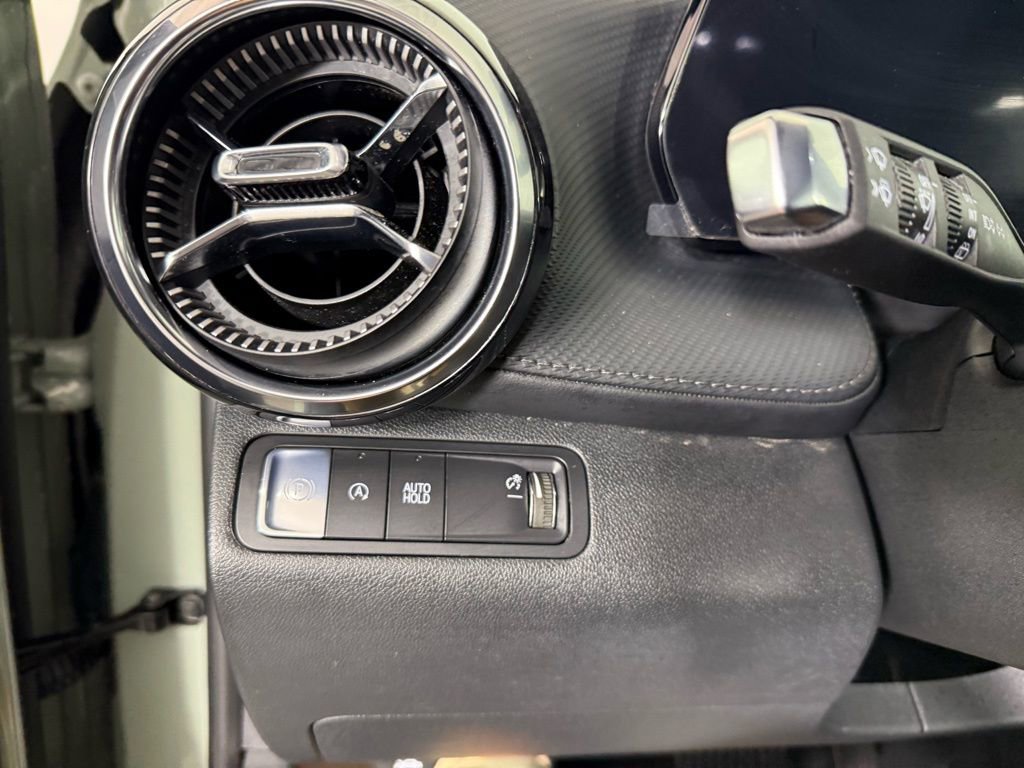 New 2026 Chevrolet Equinox LT image 18