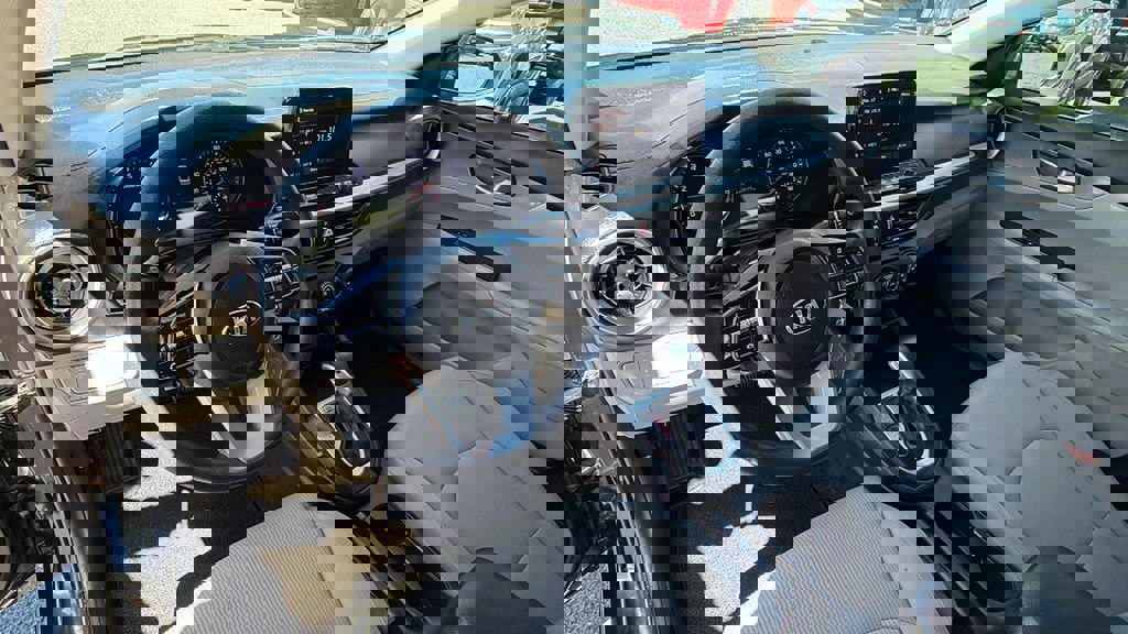 Used 2020 Kia Forte LXS image 21