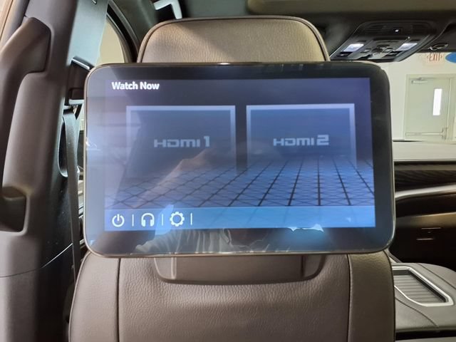 Used 2024 GMC Yukon Denali w/ Advanced Technology Package AWD/4WD image 18