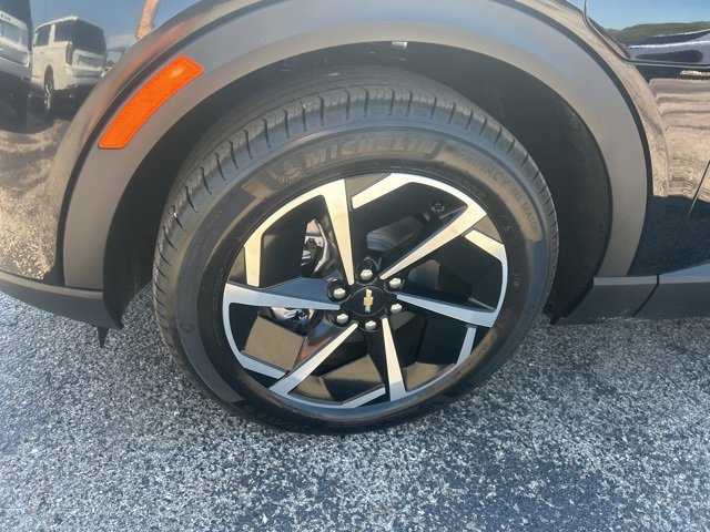 New 2026 Chevrolet Equinox EV LT image 10