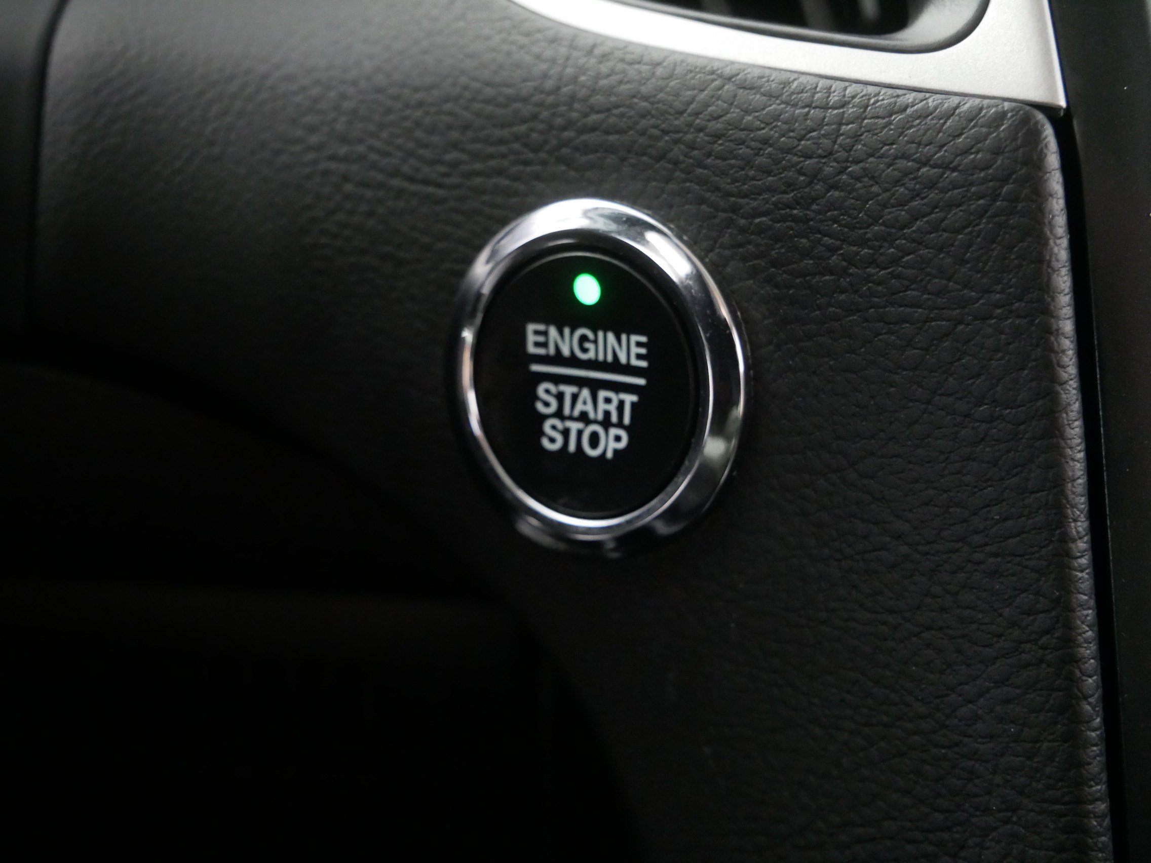 Used 2024 Ford Edge SEL image 31