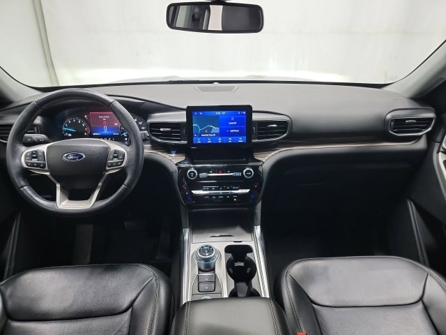 Used 2022 Ford Explorer Limited w/ Equipment Group 301A image 20