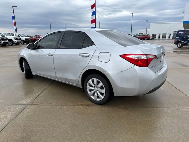 Used 2016 Toyota Corolla LE FWD image 3
