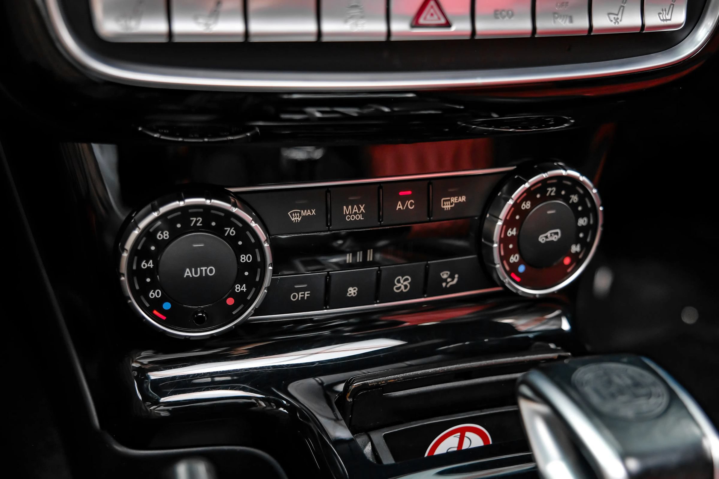 Used 2015 Mercedes-Benz G 63 AMG 4MATIC w/ PA6 Package image 23