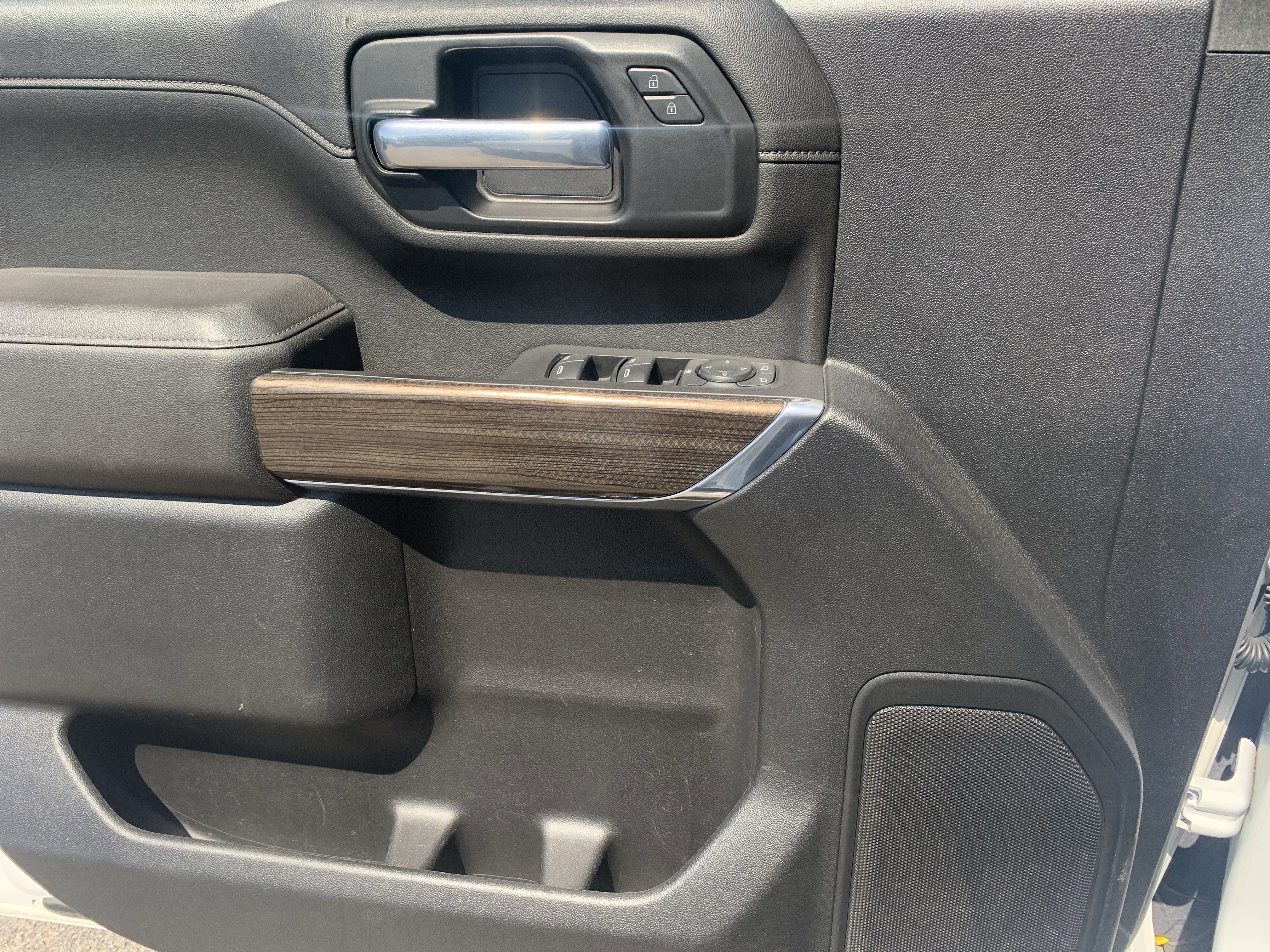 Used 2021 Chevrolet Silverado 2500 LT AWD/4WD image 13