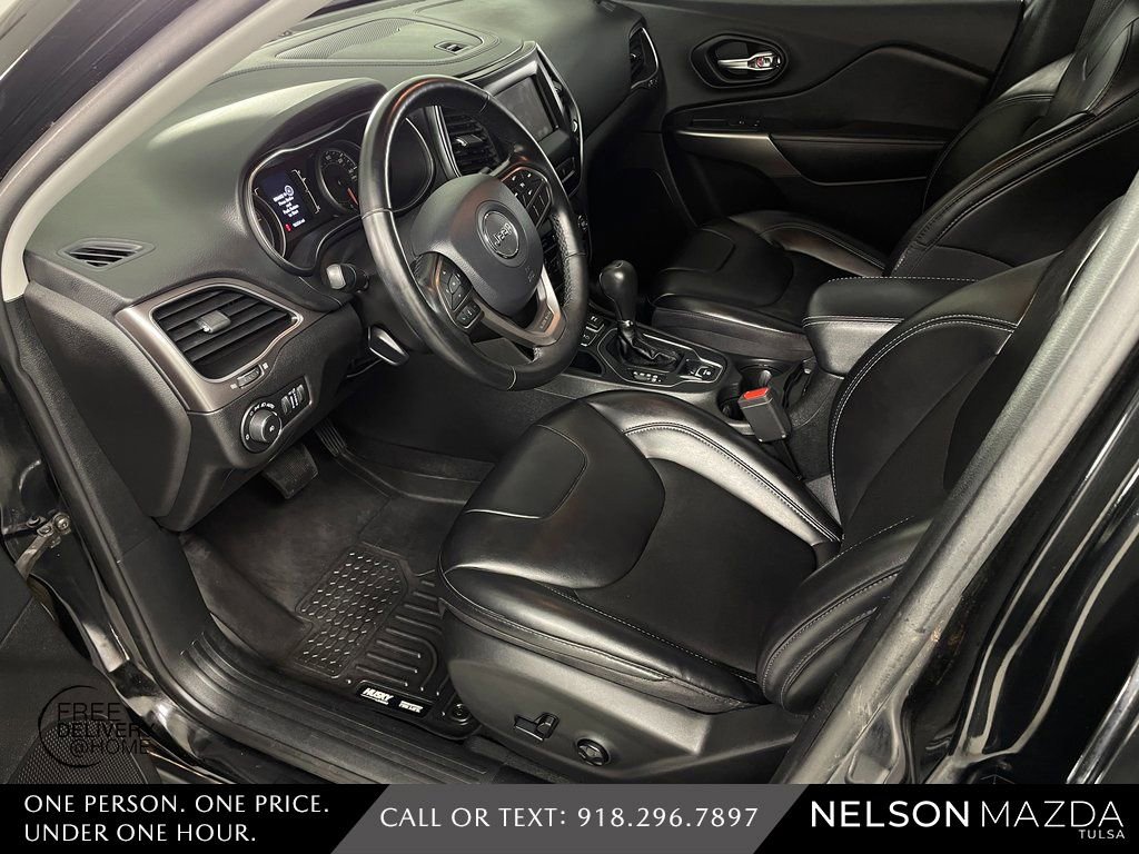 Used 2021 Jeep Cherokee Latitude Plus image 18