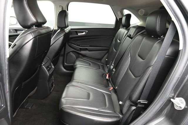 Used 2020 Ford Edge Titanium FWD image 28