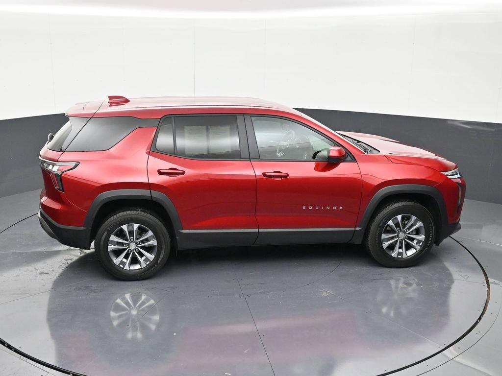 Used 2025 Chevrolet Equinox LT w/ Safety and Technology Package image 17