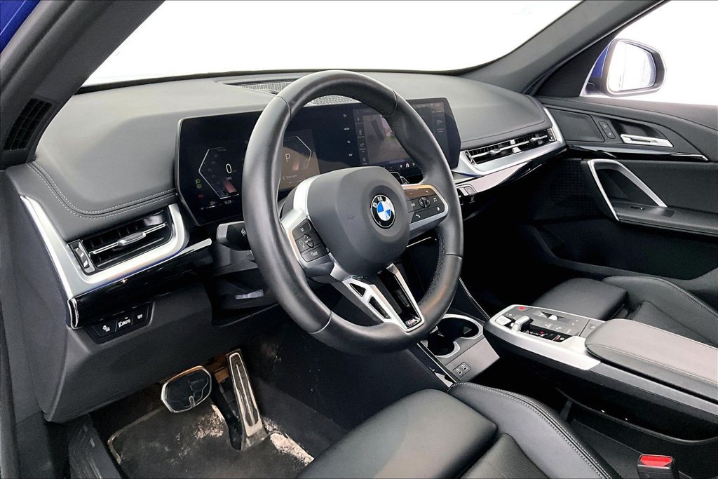 Used 2025 BMW X1 xDrive28i AWD/4WD image 16