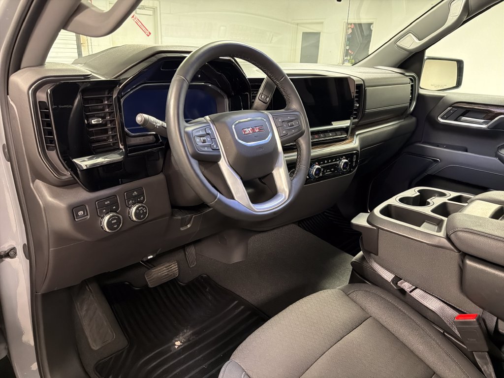 Used 2024 GMC Sierra 1500 Elevation AWD/4WD image 26