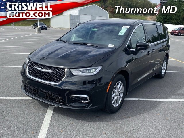 New 2026 Chrysler Pacifica Select image 1