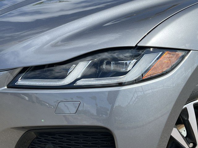 New 2026 Jaguar F-PACE R-Dynamic S image 12