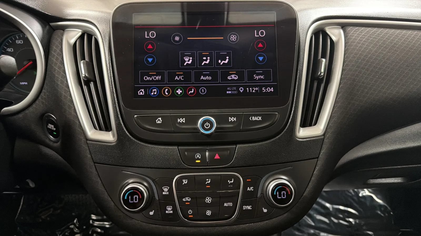 Used 2022 Chevrolet Malibu LT FWD image 10