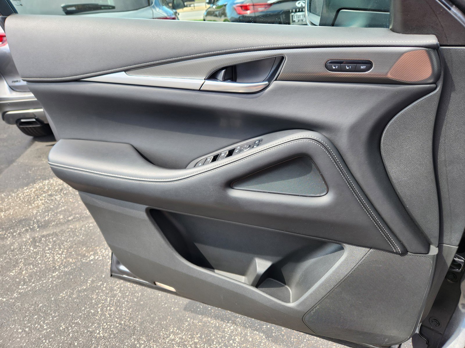 Certified 2023 INFINITI QX60 Luxe w/ Cargo Package image 25