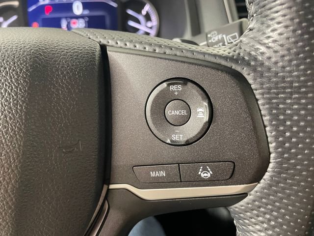 Used 2023 Honda Passport EX-L image 11