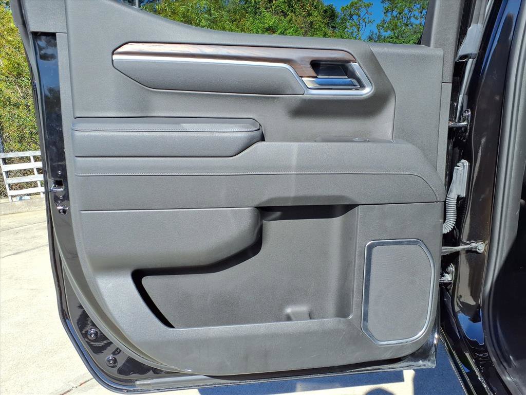 Used 2025 GMC Sierra 1500 SLT image 19