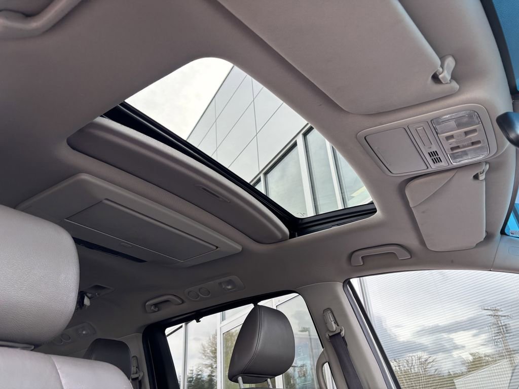 Used 2011 Honda Odyssey Touring image 23