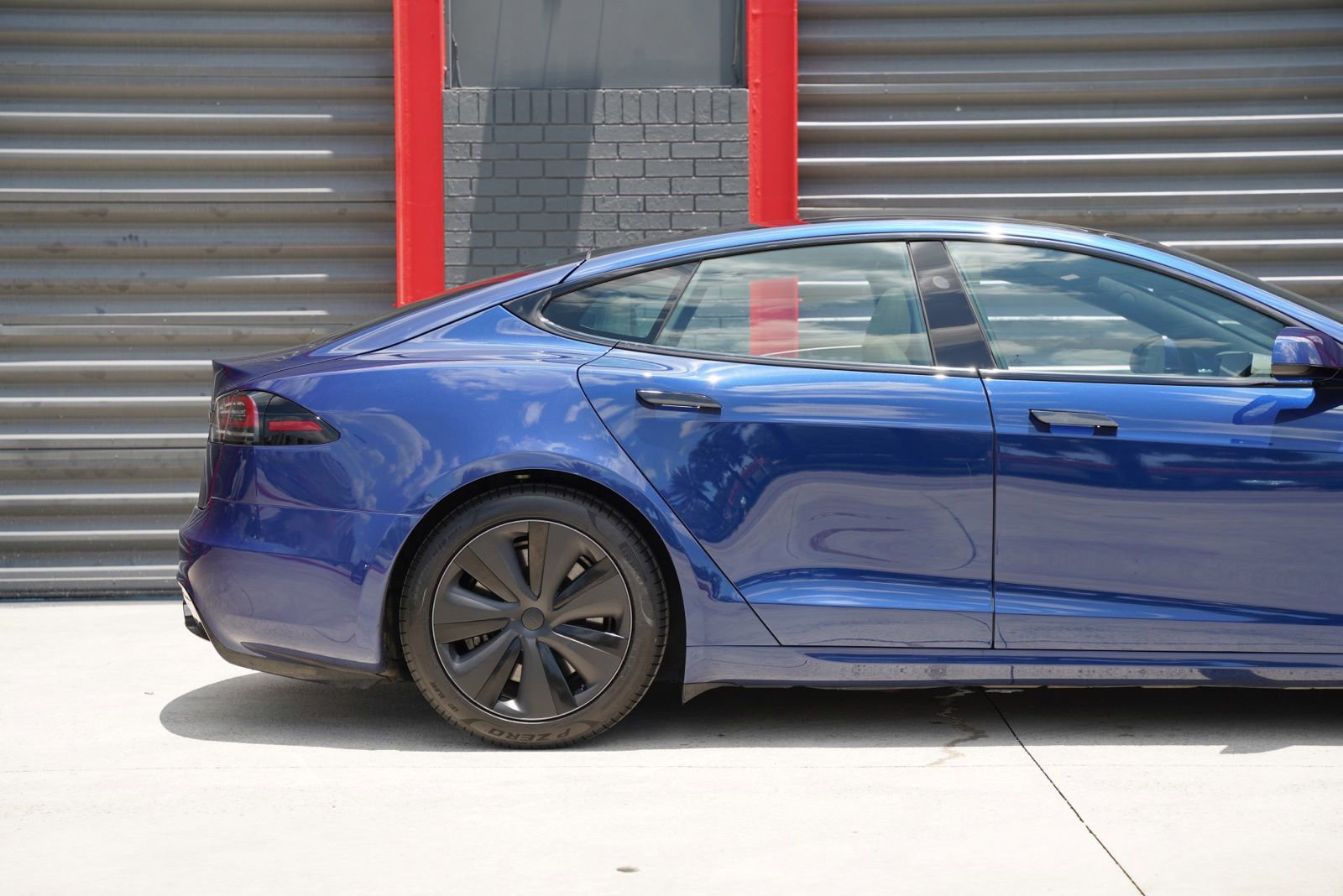 Used 2023 Tesla Model S AWD/4WD image 4