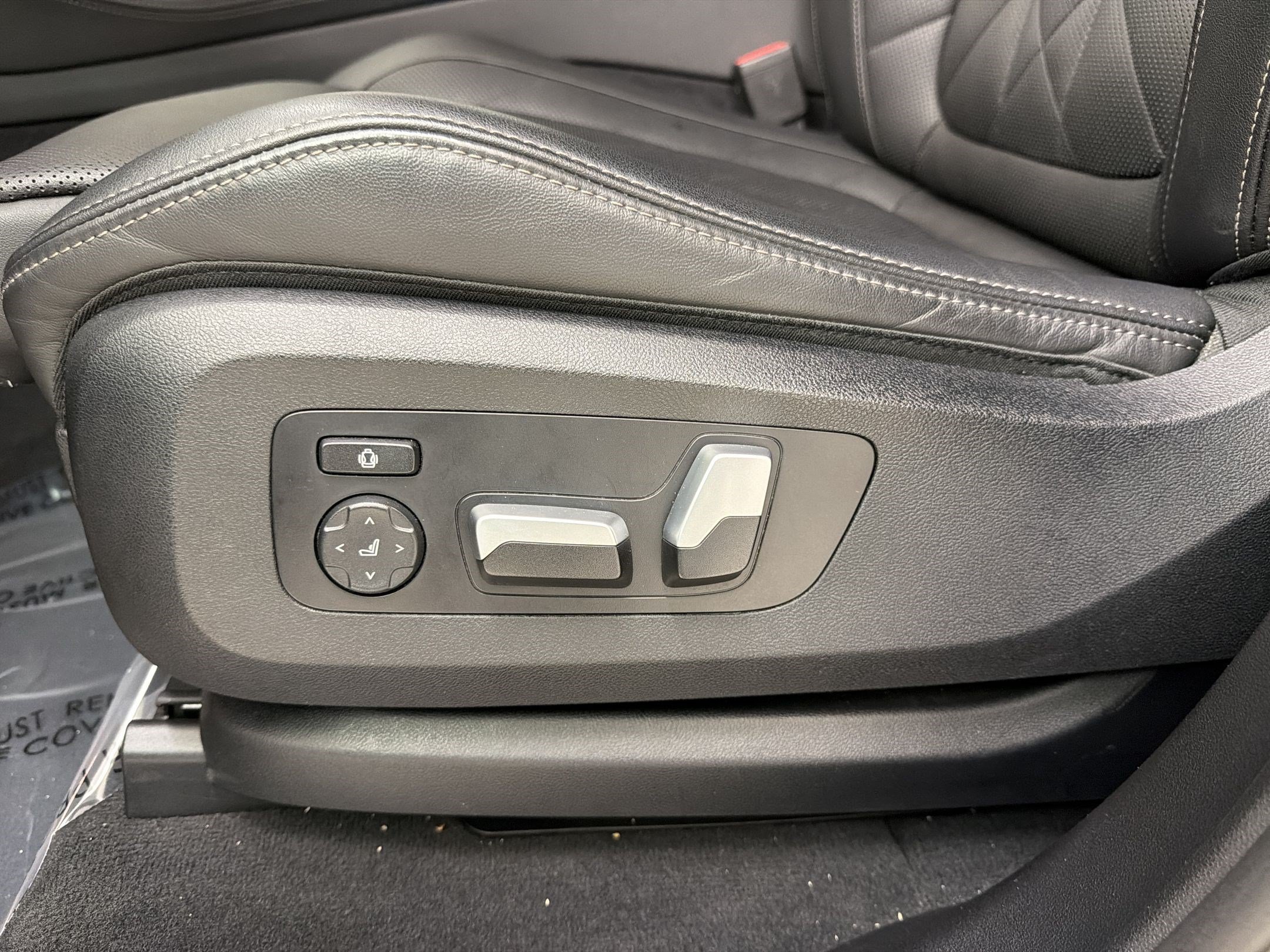 Certified 2024 BMW X5 xDrive40i w/ Premium Package AWD/4WD image 15