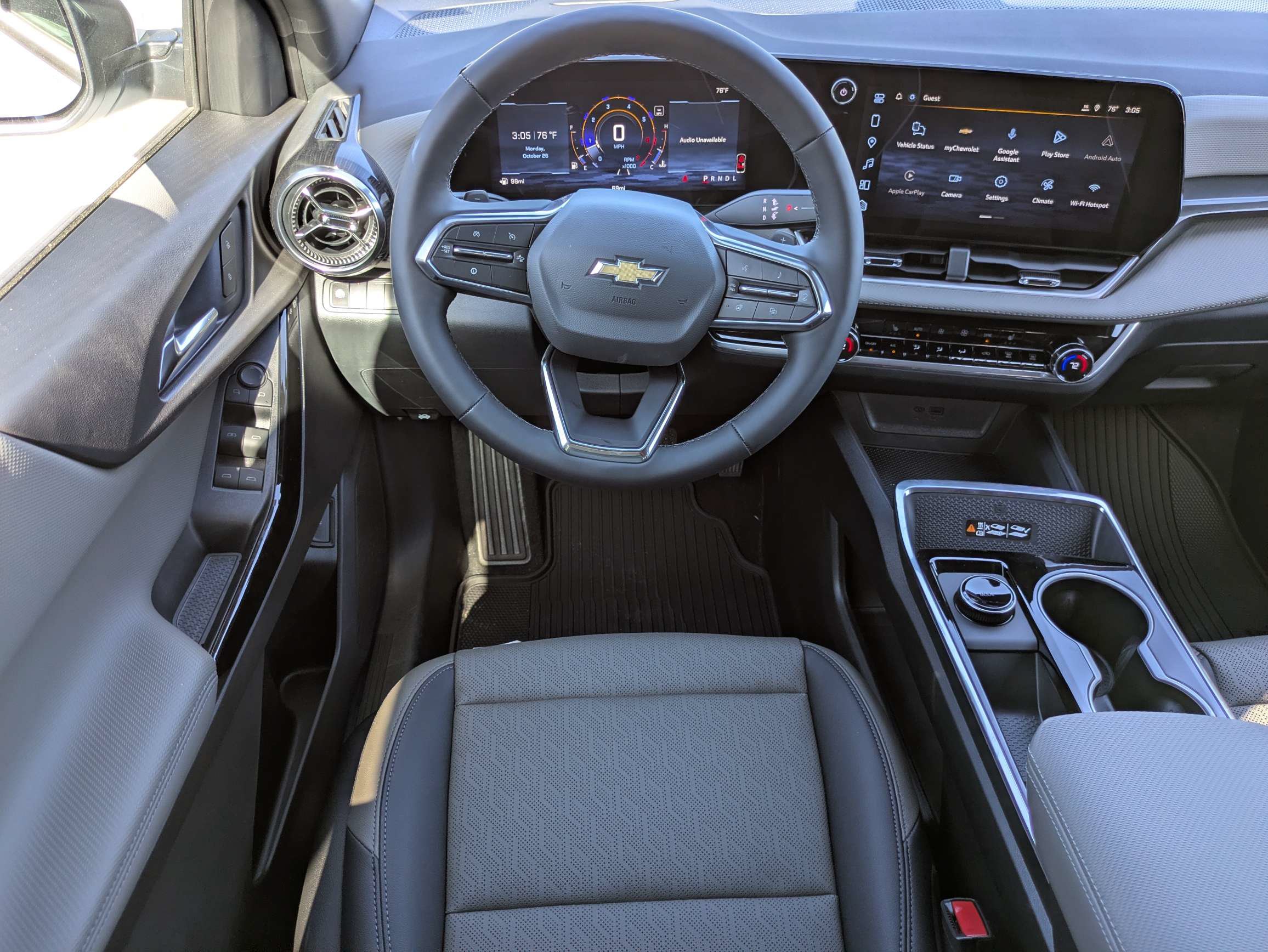 New 2027 Chevrolet Equinox LT w/ Convenience Package II FWD image 4