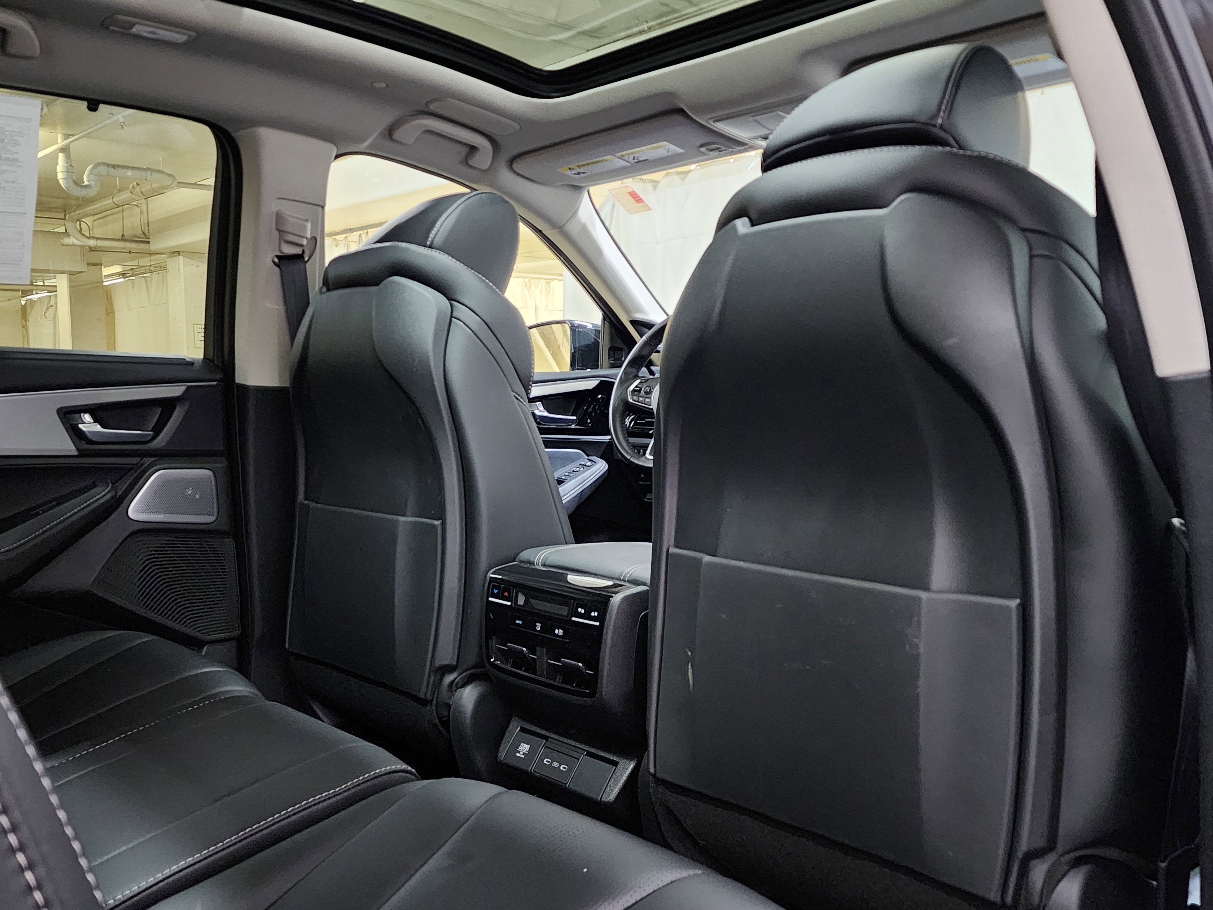 Certified 2025 Acura MDX SH-AWD w/ Technology Package image 20