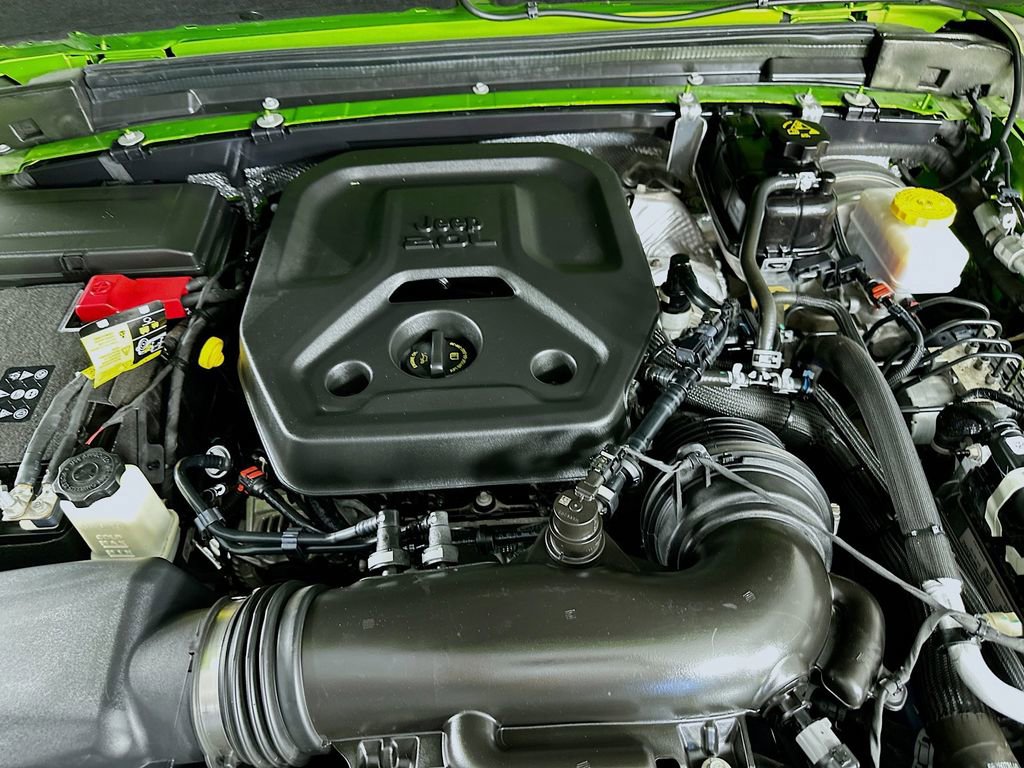 Used 2025 Jeep Wrangler Unlimited Rubicon image 34