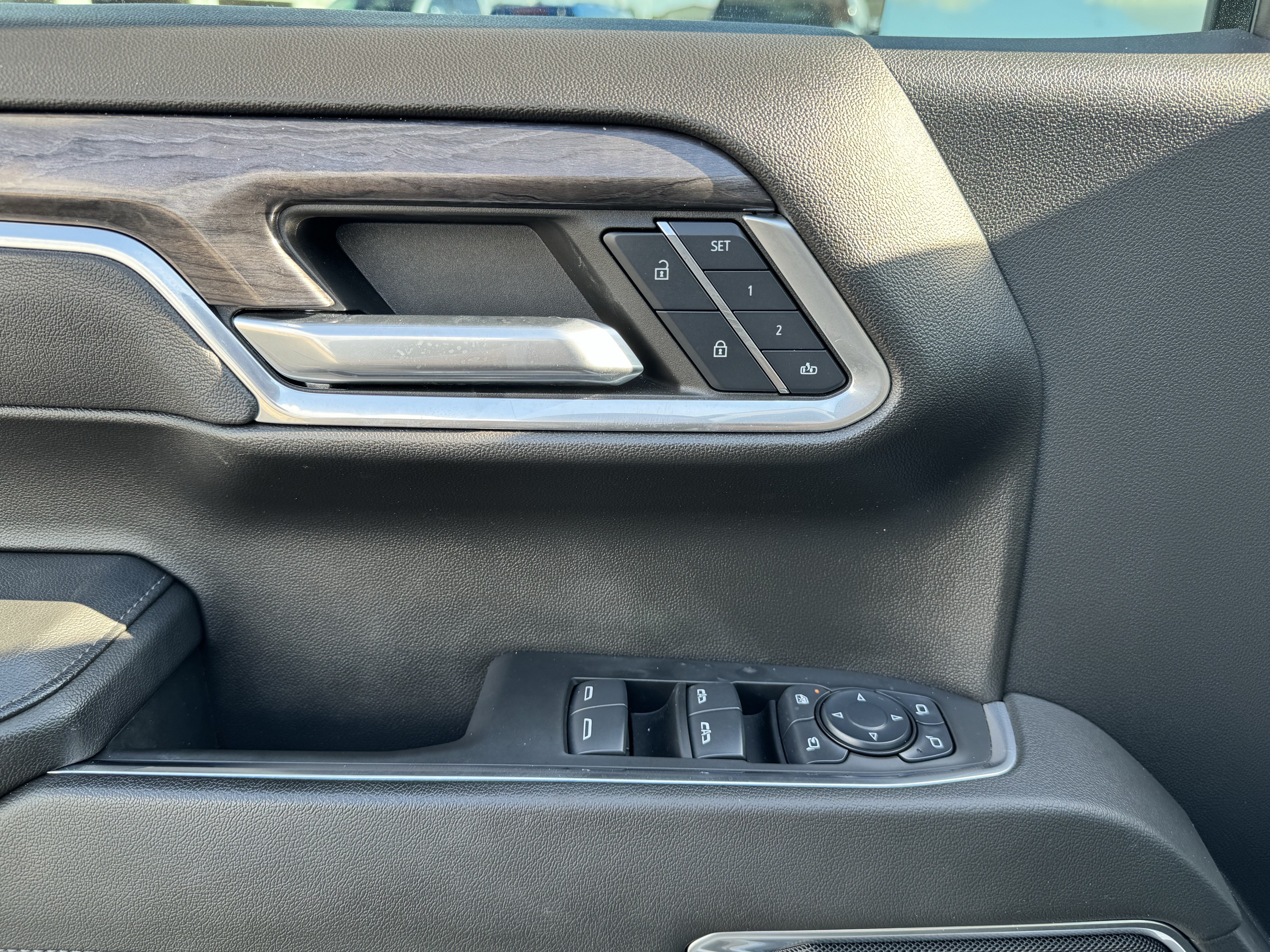 Used 2024 Chevrolet Silverado 1500 LTZ w/ LTZ Premium Texas Edition RWD image 14