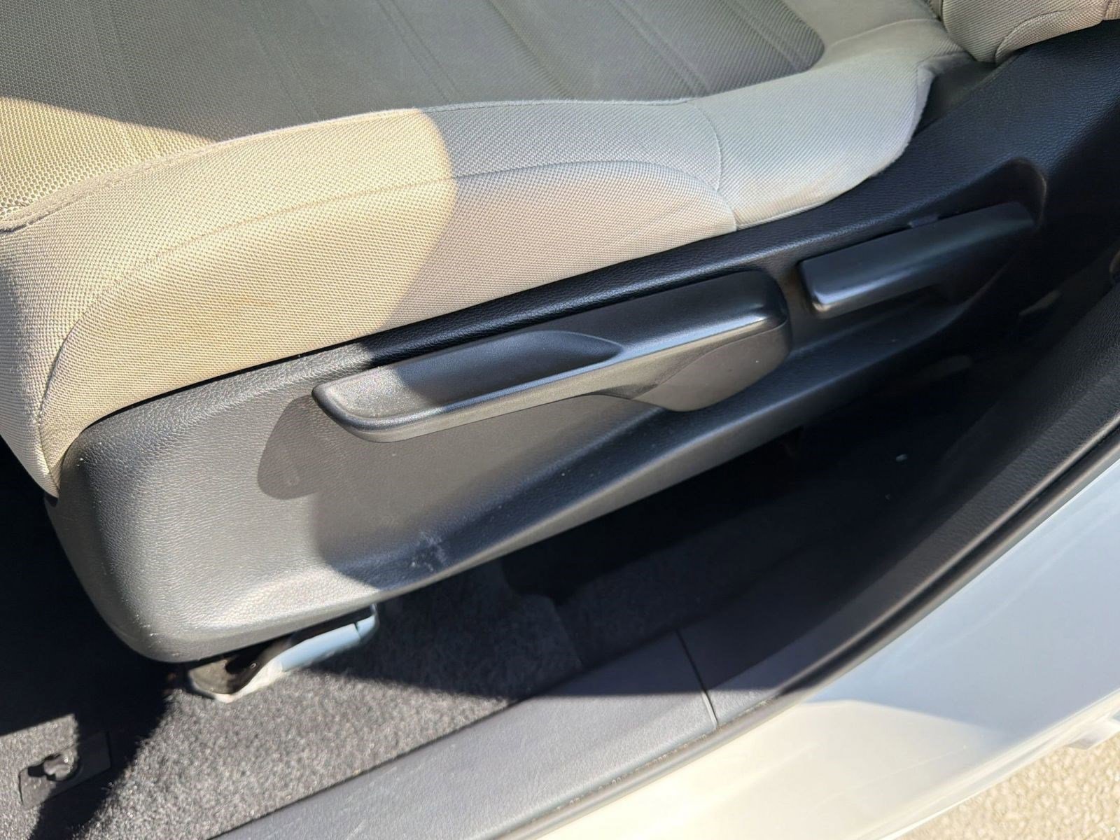 Used 2017 Honda CR-V LX image 20