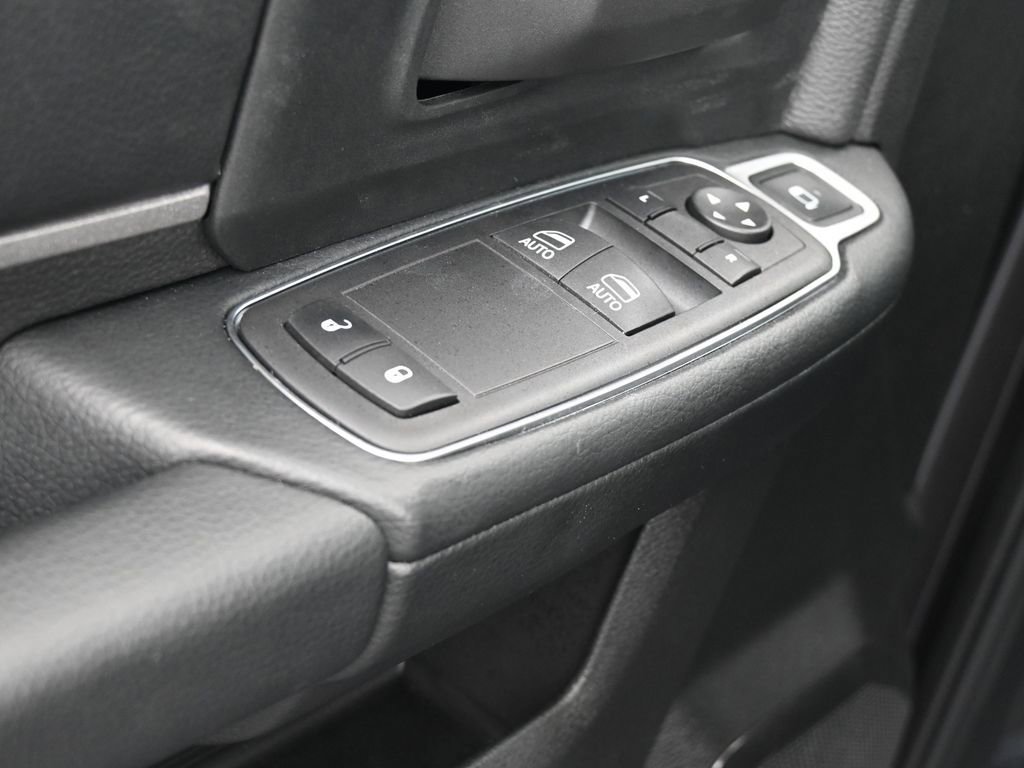 Used 2024 RAM 3500 Tradesman image 16