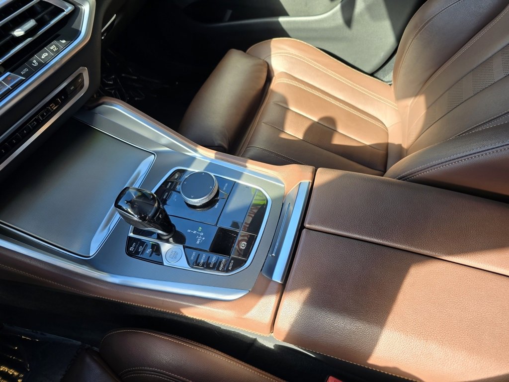 Used 2021 BMW X6 sDrive40i w/ Convenience Package image 25