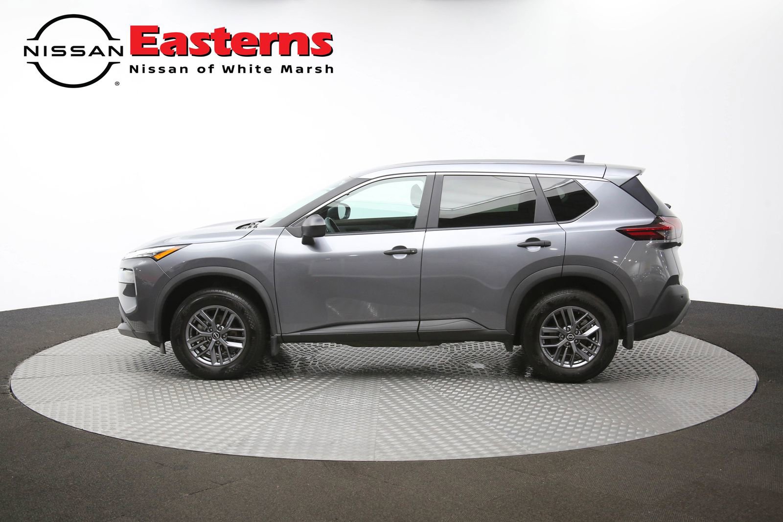 Used 2023 Nissan Rogue S image 61