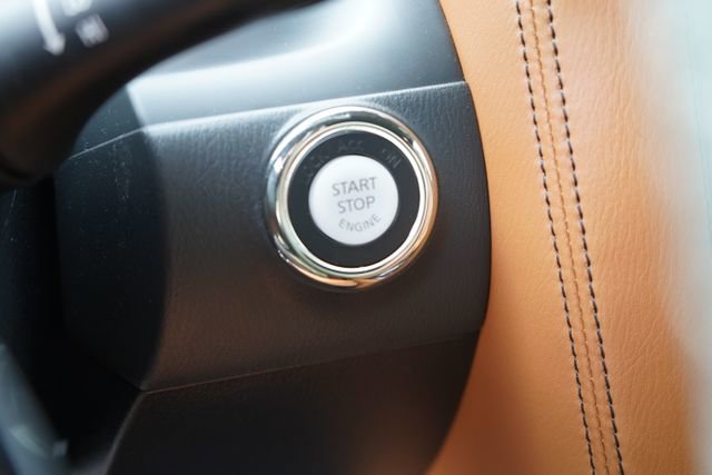 Used 2023 INFINITI QX80 Sensory w/ All-Season Package image 22